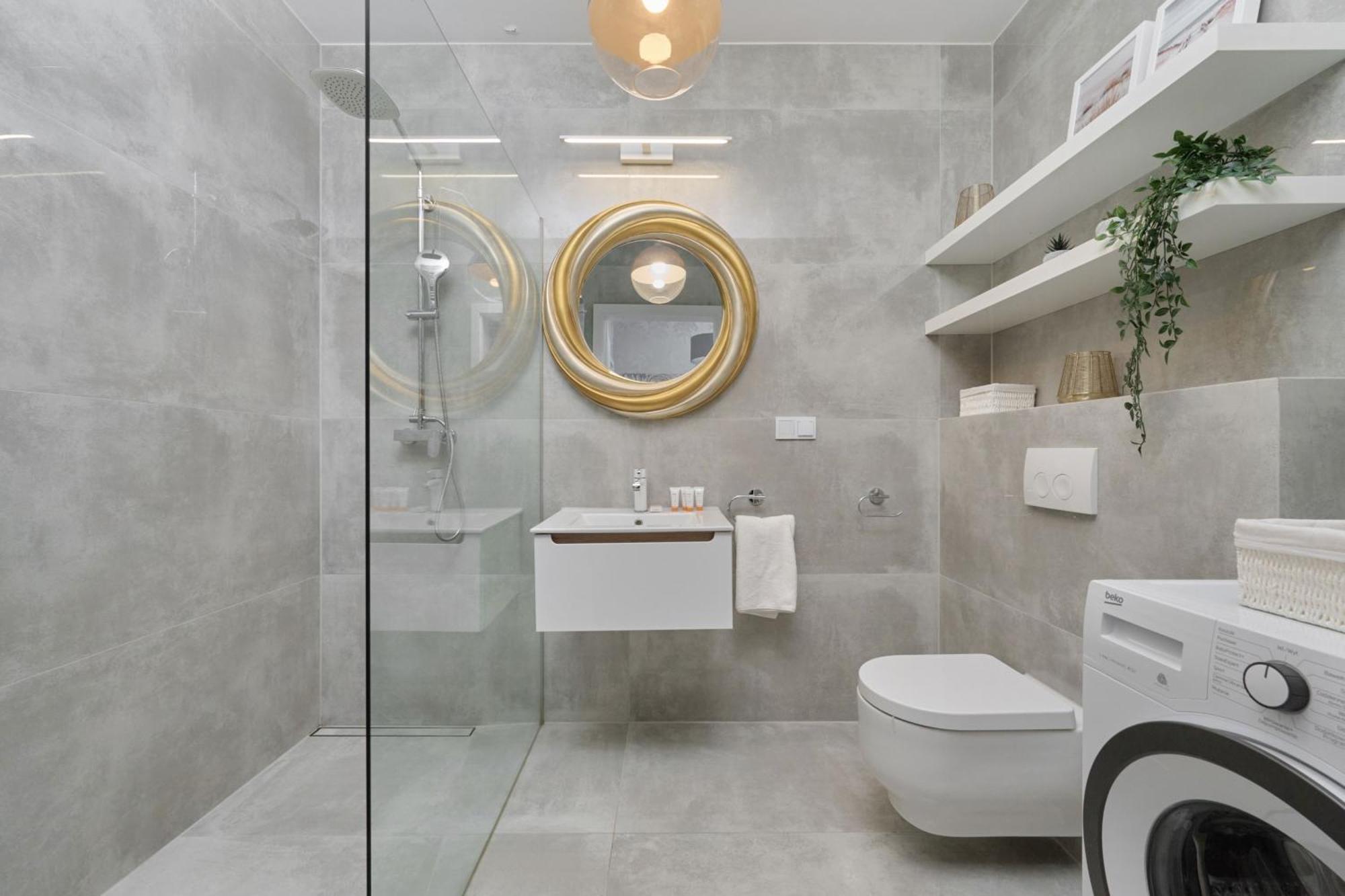 Apartament Luxurious With Balcony & Parking Gwiazdzista By Renters