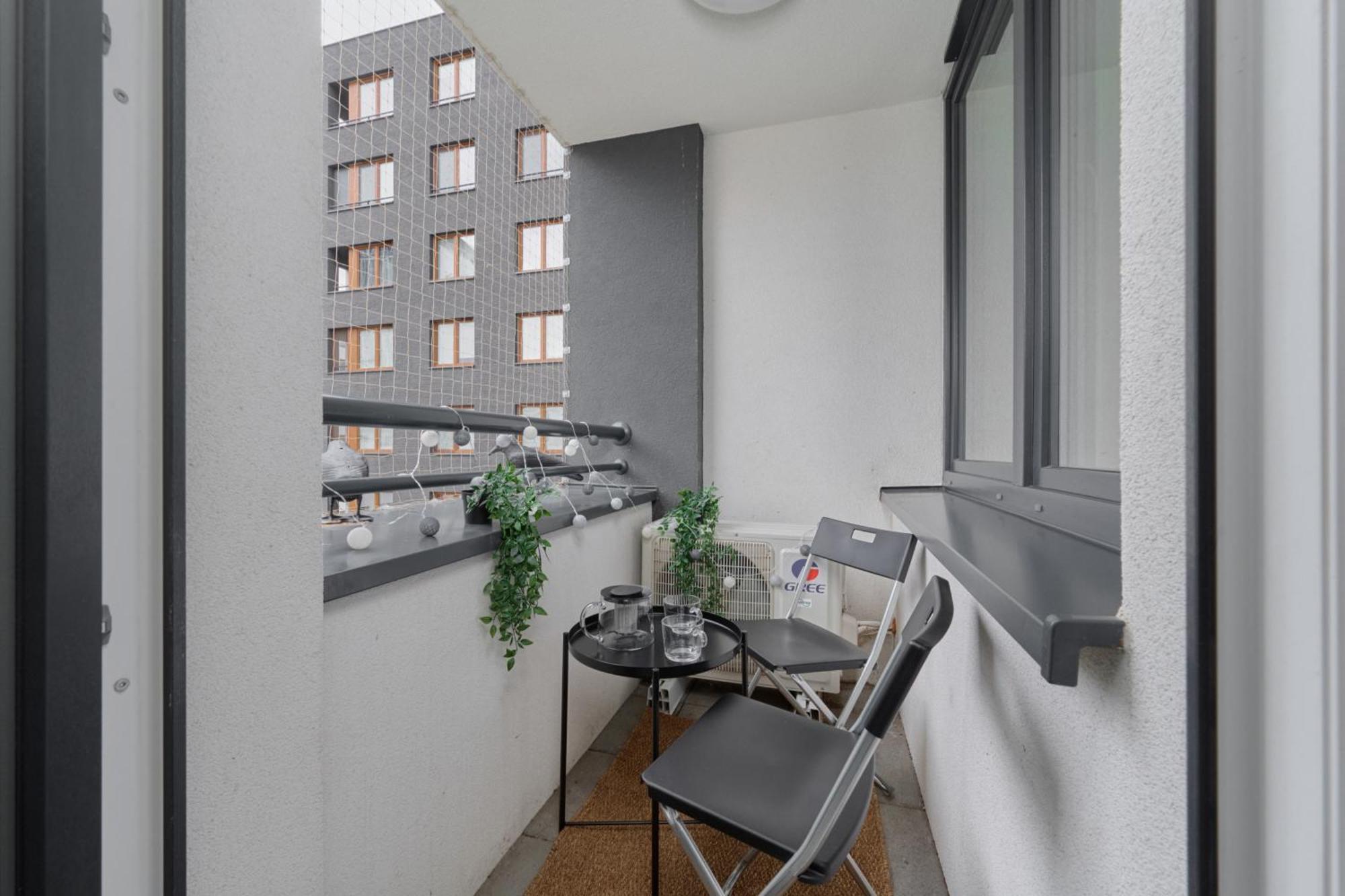 Apartament Luxurious With Balcony & Parking Gwiazdzista By Renters *